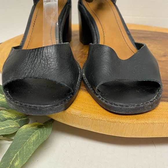 Via Mia Leather Ankle Strap Heeled Sandals - Picture 4 of 8